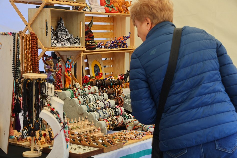 Łódź. Niedziela na targach rękodzieła w Manufakturze