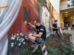 Łódź. Niezwykły mural w Pasażu Róży w Łodzi. Iście włoski klimat!