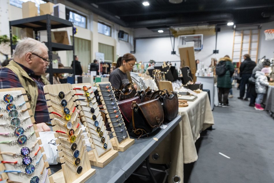 Łódź. Świąteczne Targi Starocie na Księżym Młynie w Łodzi. Znajdziesz tam unikatowe prezenty