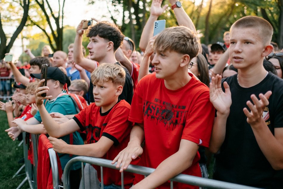 Widzew Łódź zaprezentowany! Byłeś/aś w parku Widzewskim? Odszukaj się w galerii!