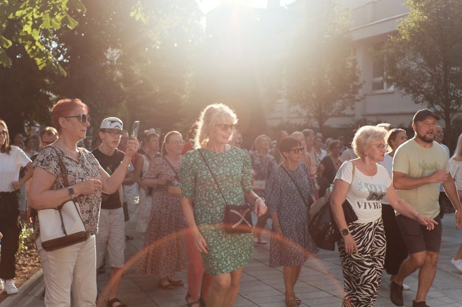 Łódź. Niedzielna potańcówka przy Piotrkowskiej. Łodzianie znów dopisali!