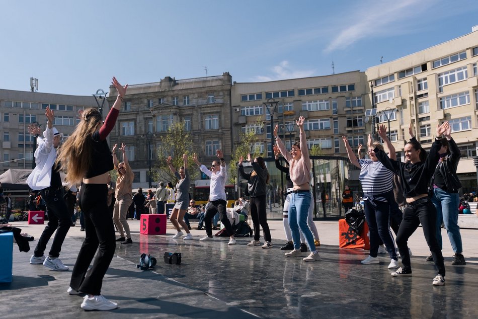 Roztańczeni Łodzianie na Placu Wolności! Tak świętowali Międzynarodowy Dzień Tańca