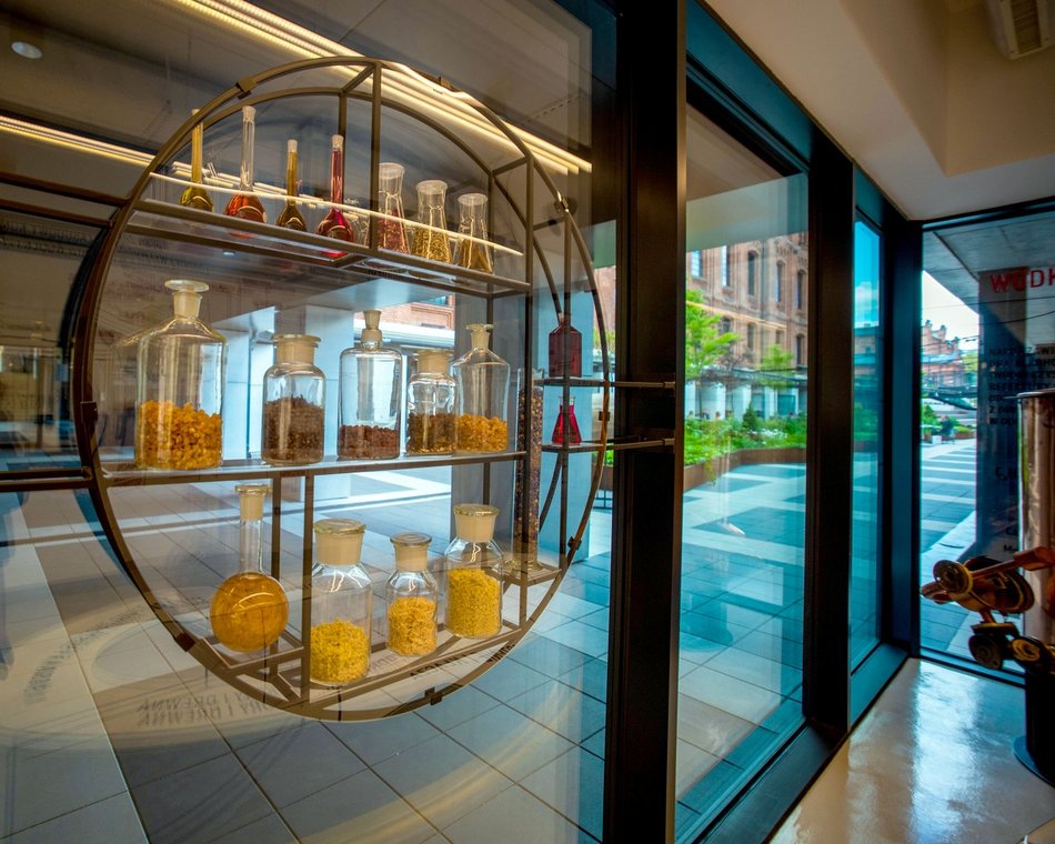 Polmos w Łodzi zakończył działalność prawie 18 lat temu. Jakie były początki przedsiębiorstwa?