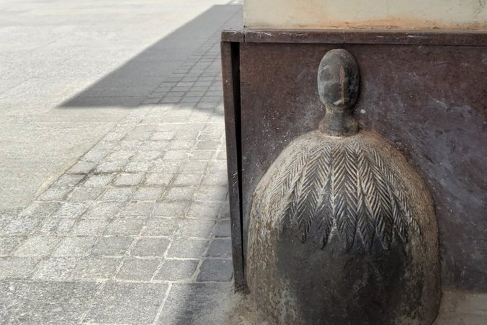 Stajnie na podwórkach w Łodzi