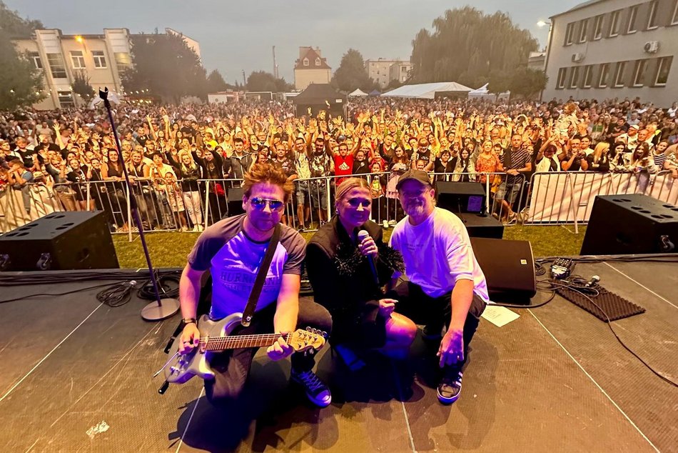 Gosia Andrzejewicz koncert w Łodzi na placu Wolności