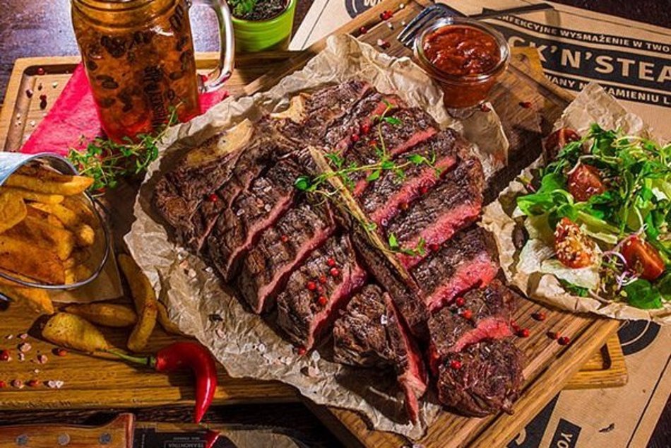 Łódź. Steki w Łodzi. Ogień i Sól, Steakownia, Tango Argentino Steakhouse i więcej