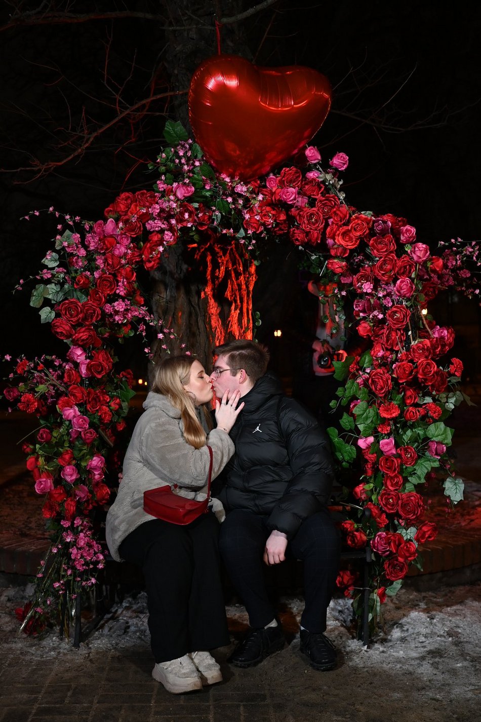 Łódź. Walentynki w Pasażu Rubinsteina w Łodzi. Aż czuć miłość w powietrzu!