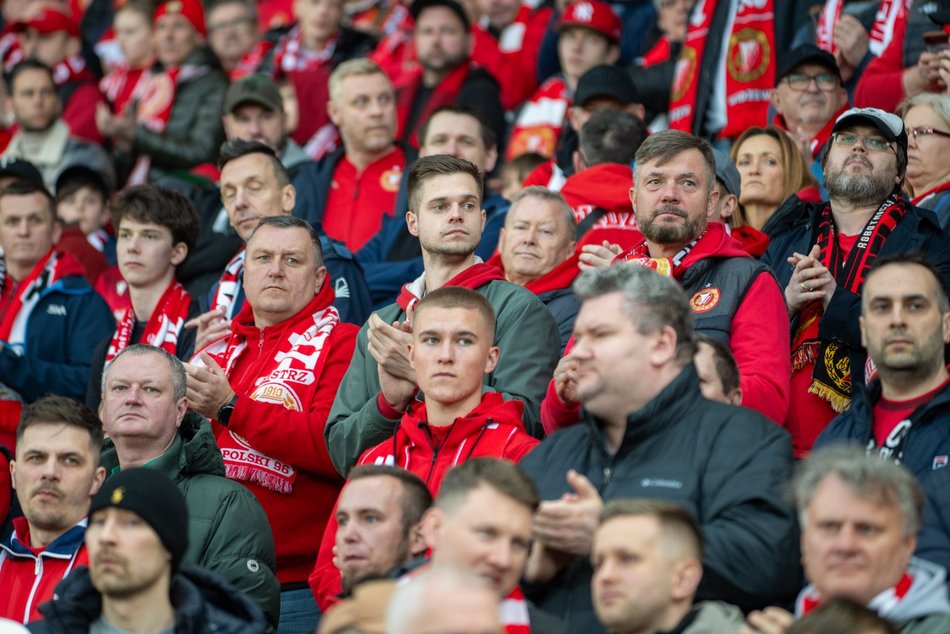 Łódź. Kibice na meczu Widzewa Łódź z Górnikiem Zabrze. Byłeś/aś? Znajdź się w galerii!