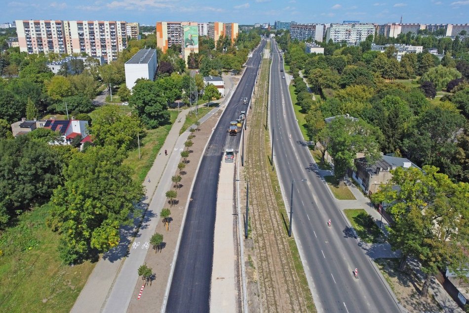 Ułożono asfalt na drugiej nitce alei Śmigłego-Rydza