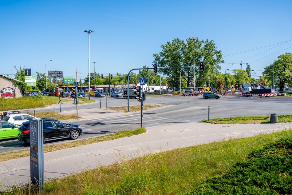 Prace na skrzyżowaniu ul. Legionów i al. Włókniarzy