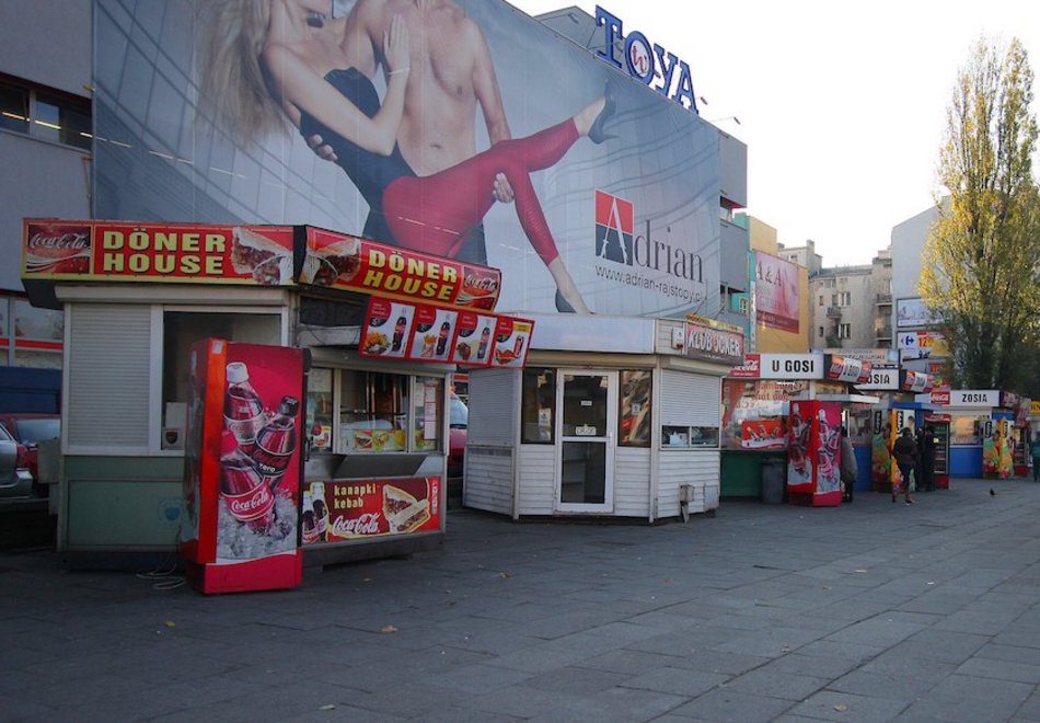 Łódź. Kultowe budki przy Centralu