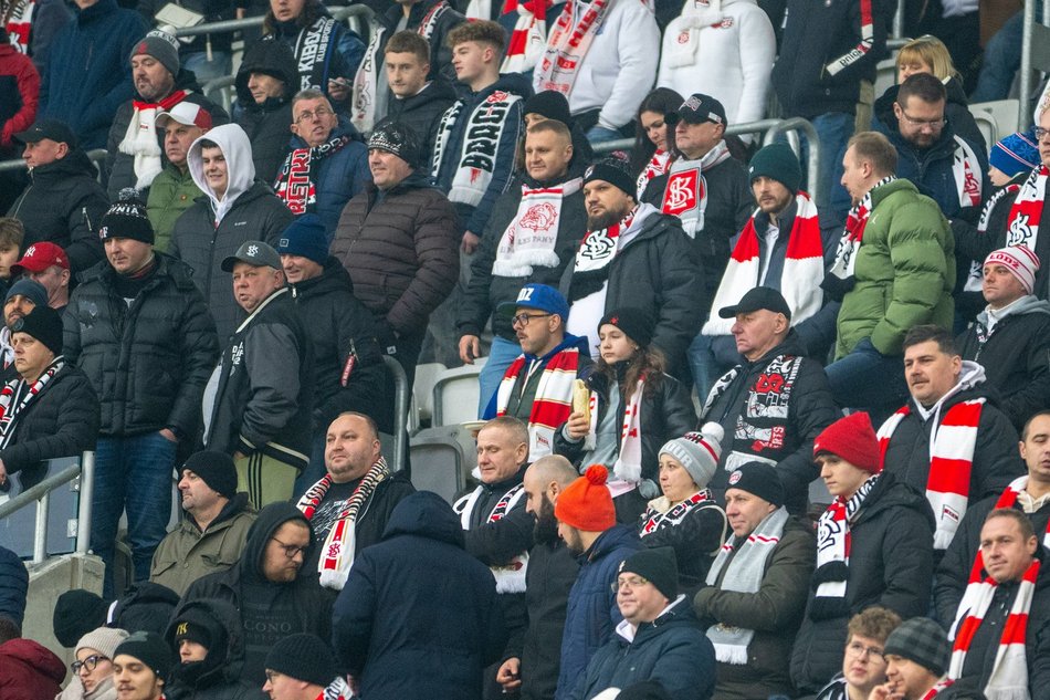 Łódź. Kibice na meczu ŁKS Łódź - Wisła Kraków. Byłeś/aś? Znajdź się w galerii