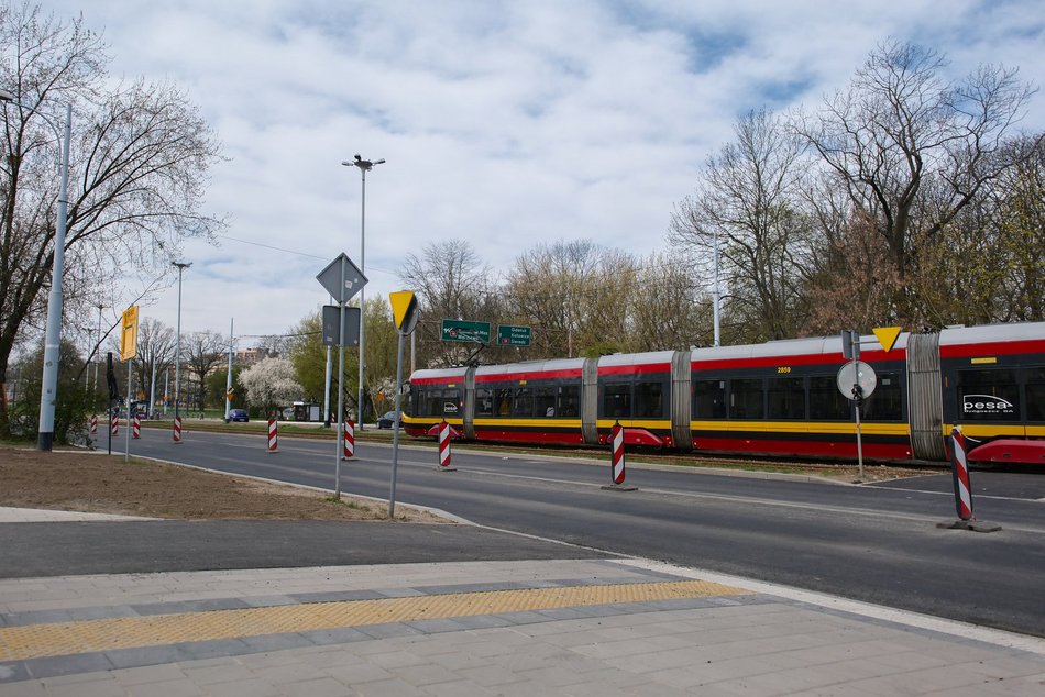 Łódź. Tramwaje MPK Łódź wróciły na Pabianicką! Czy to koniec zmian dla pasażerów?