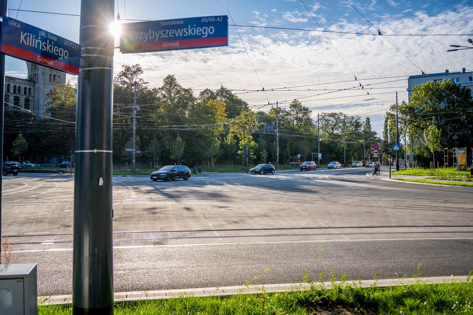 Skrzyżowanie Przybyszewskiego z Kilińskiego otwarte