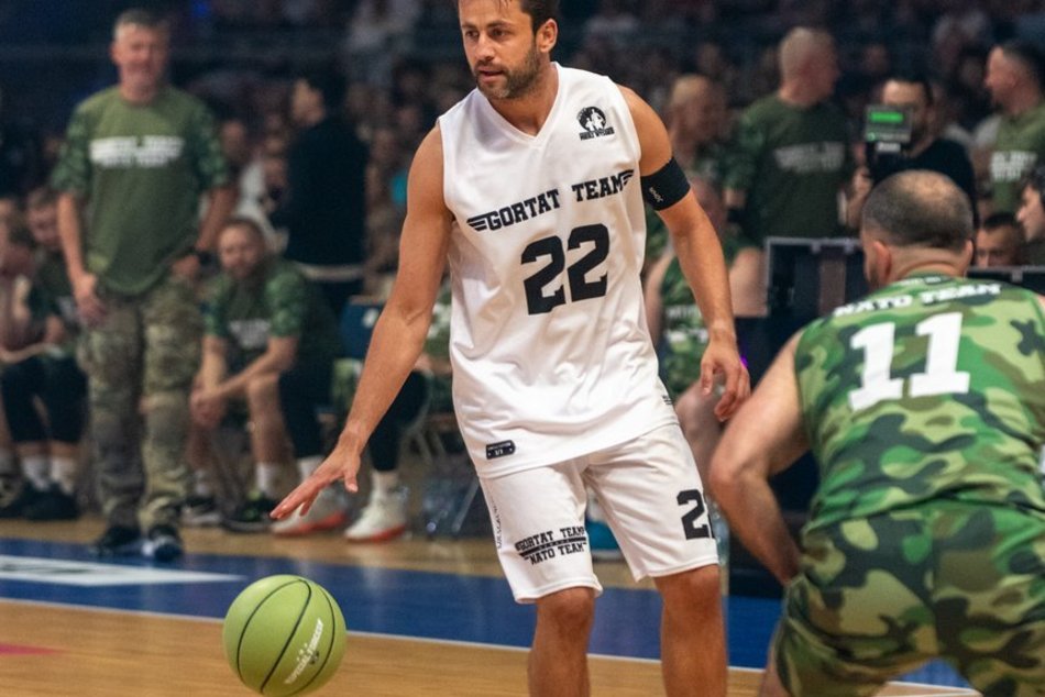 Mecz Gortat Team vs NATO w Łodzi. Czołgi, płomienie i masa sportowych emocji!