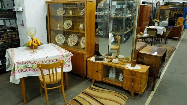 ŁCF zbiera przedmioty z PRL. Daj im drugie życie i zobacz swoje meble na wielkim ekranie!