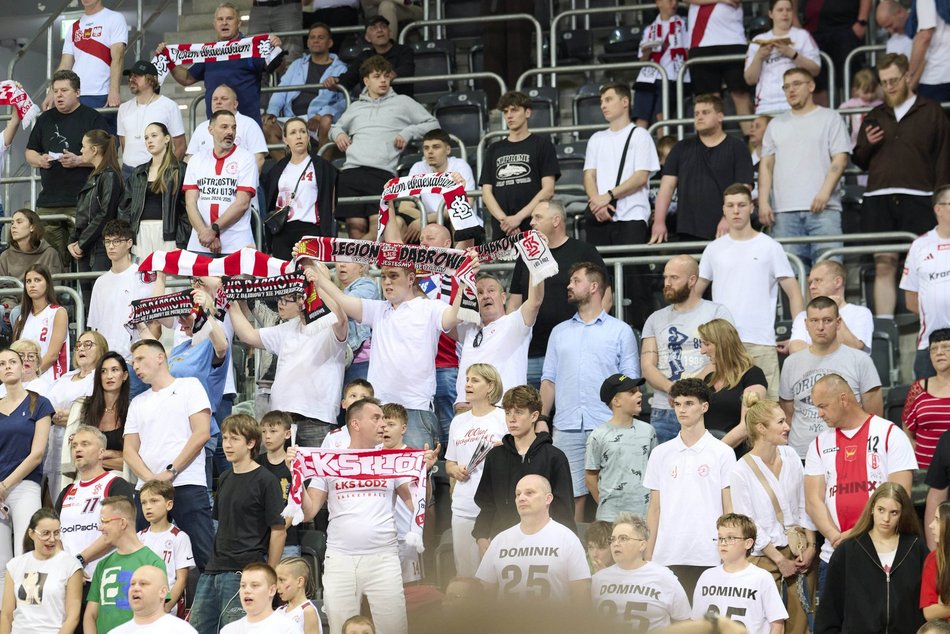 Kibice na meczu ŁKS Coolpack Łódź z Astorią Bydgoszcz