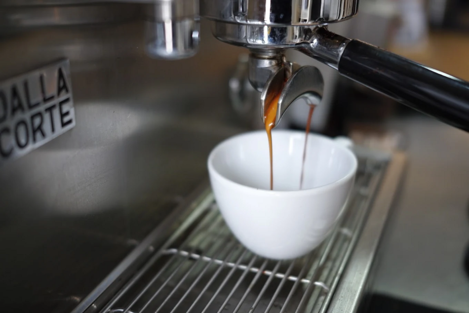 Łódź. Palarnie kawy w Łodzi. Coffeehood, Instytut Kawy, Jaga Cafe, Asteria i więcej