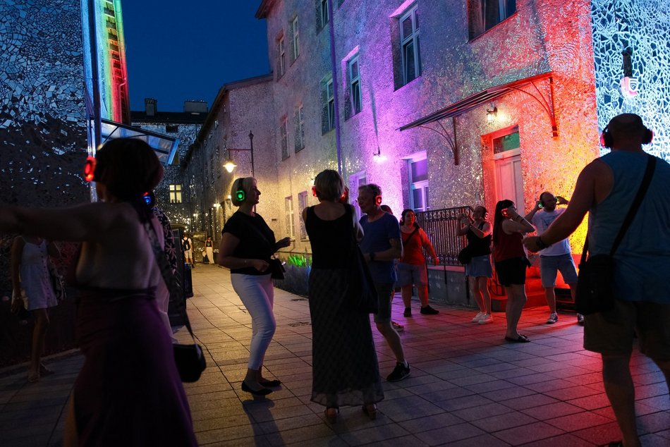 Łódź. Wakacje na Piotrkowskiej 2026 w Łodzi. Silent disco opanowało centrum!