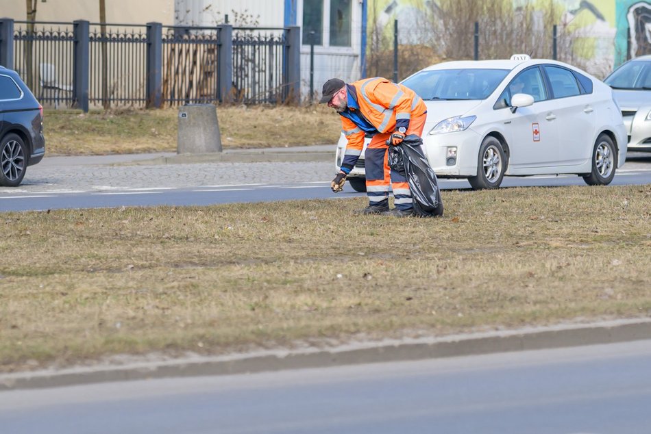 Wielkie sprzątanie Łodzi po zimie rozpoczęte. Gdzie spotkamy ekipy porządkowe?