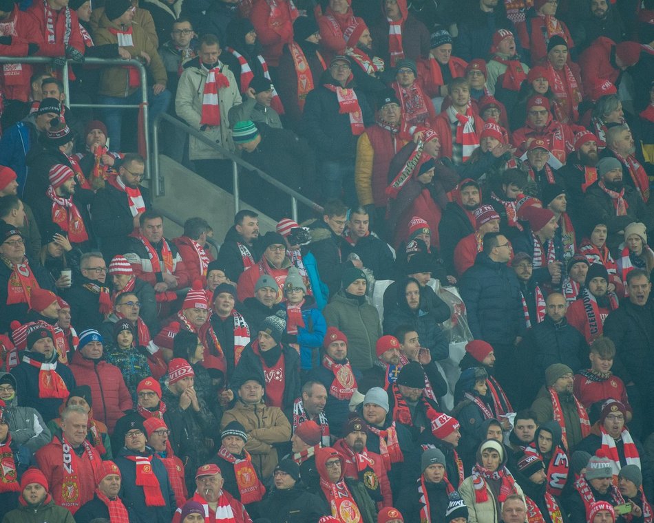 Kibice na meczu Widzewa Łódź z Pogonią Szczecin