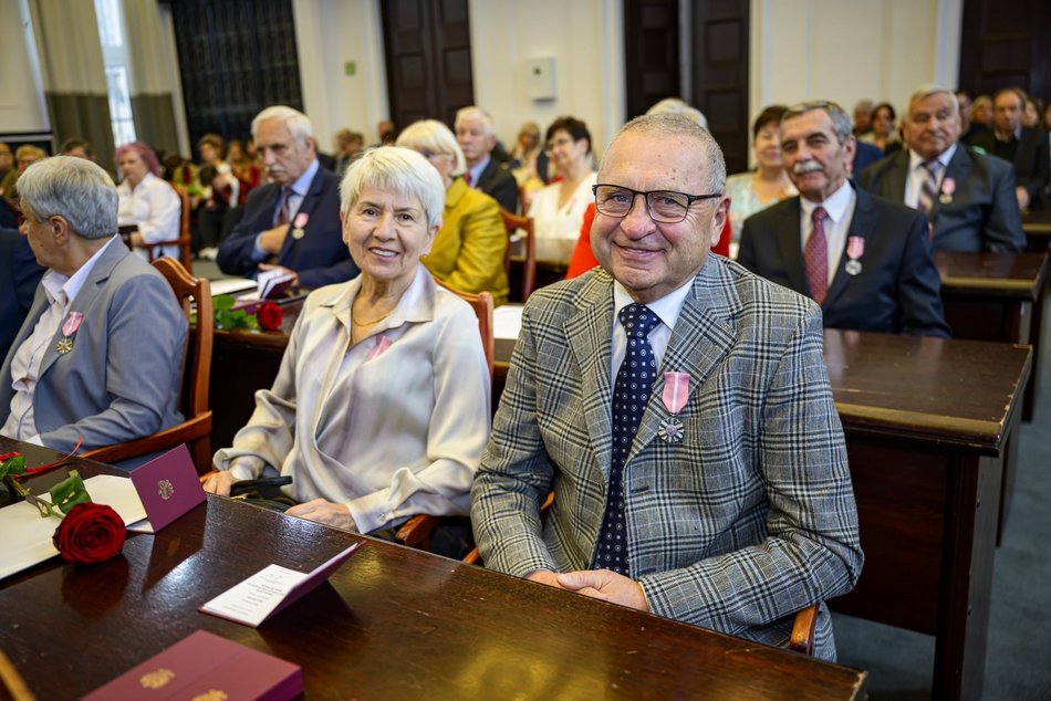 Łódź. Medale za długoletnie pożycie małżeńskie. To się nazywa wielka miłość!