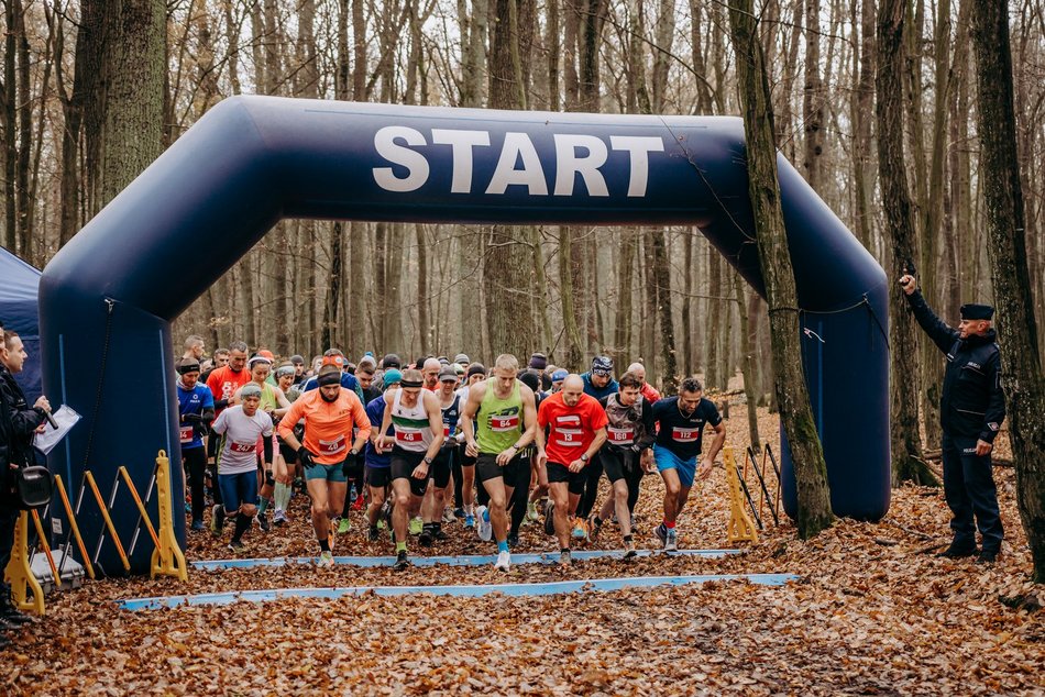 Niebieski Bieg Niepodległości o Puchar Komendanta w Łodzi. Mundurowi uczcili niepodległość!