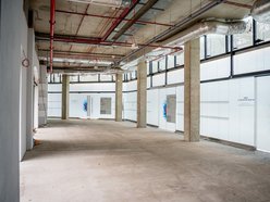 Nowi najemcy na dworcu Łódź Fabryczna. Centrum medyczne, sklep sportowy, kawiarnia, biura