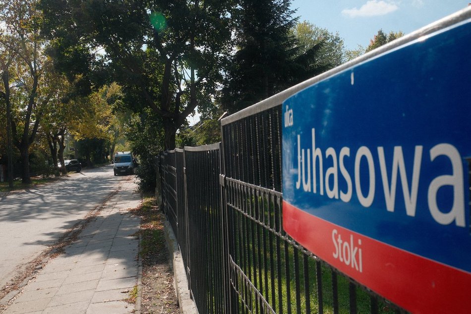 Łódź. Ulica Juhasowa na Stokach w Łodzi