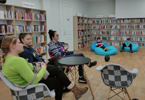 Migaj z Biblioteką Miejską w Łodzi. Rusza kurs polskiego języka migowego