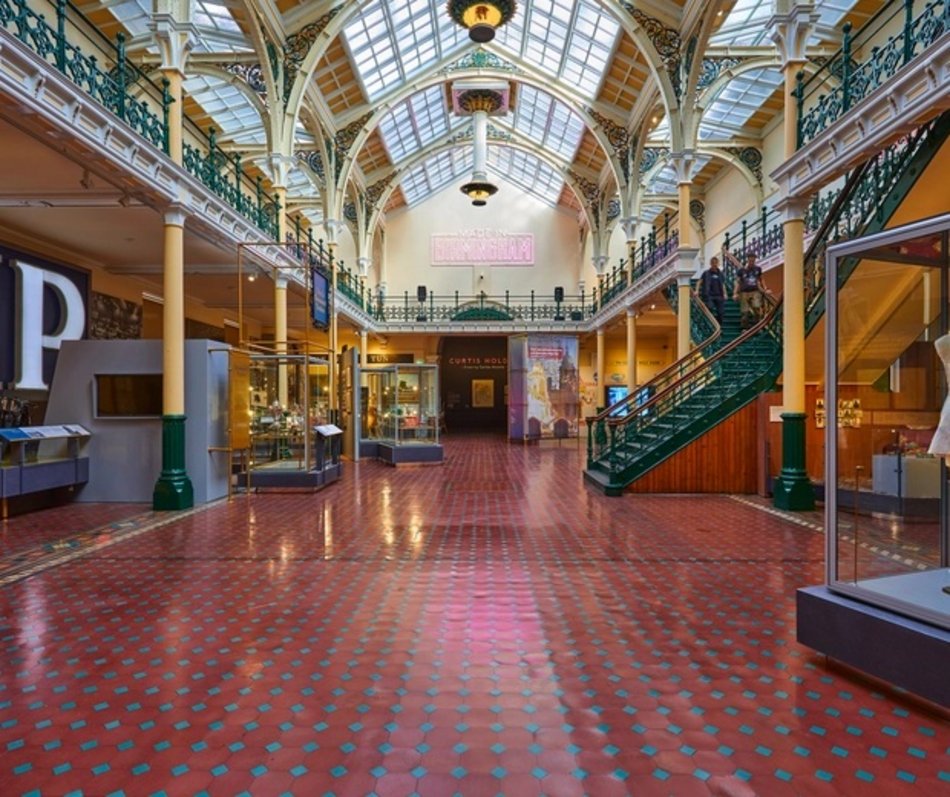 Łódź. TOP 19 muzeów, do których polecisz z lotniska w Łodzi. Madame Tussauds, Kuba Rozpruwacz i Picasso