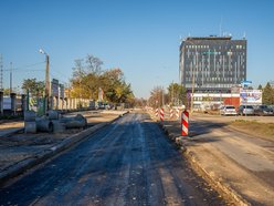 Remont Szparagowej i Wersalskiej. Układają już nowy asfalt
