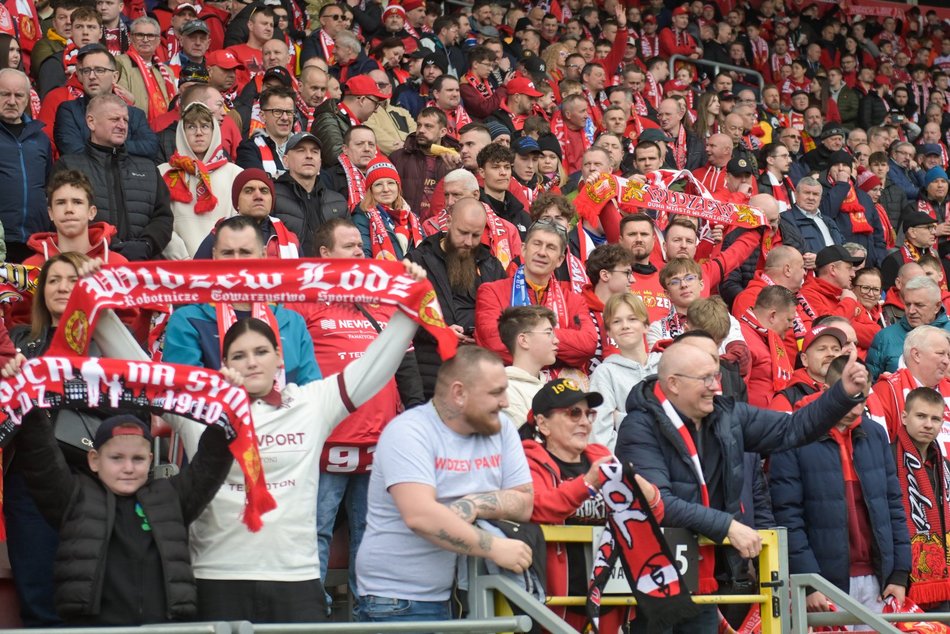 Łódź. Kibice na meczu Widzew Łódź - Bruk-Bet Termalica Nieciecza. Byłeś/aś? Znajdź się w galerii!