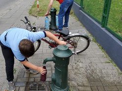 Kolejne zdroje uliczne w Łodzi. Najnowsze stanęły przy pasażu Schillera