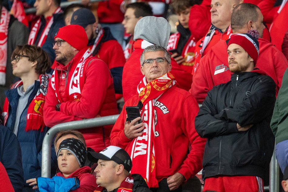 Kibice na meczu Widzewa Łódź z Radomiakiem Radom