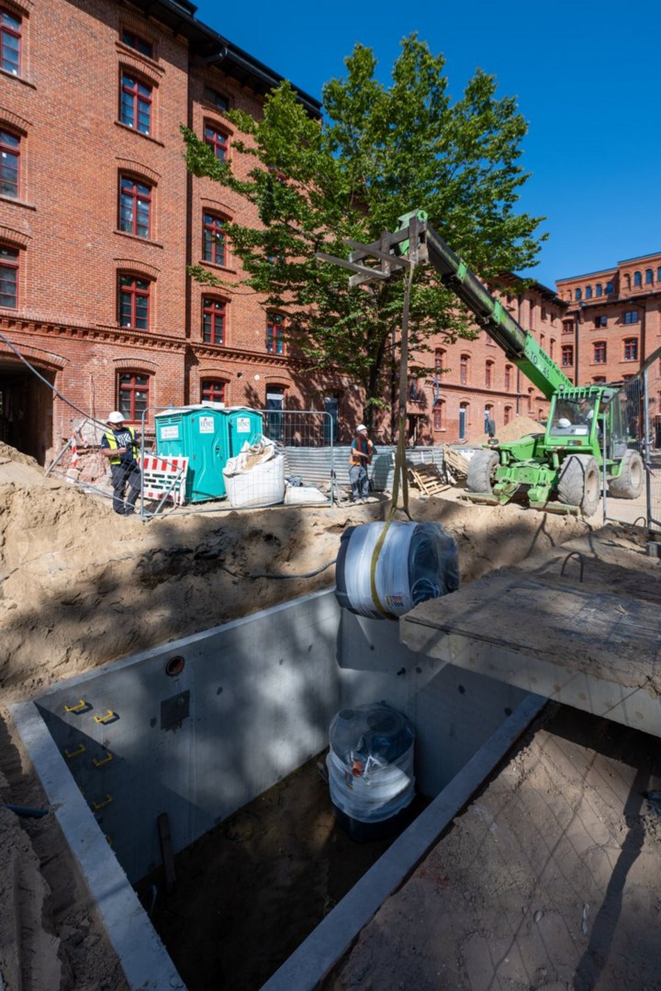 Łódź. Remont famuł przy Ogrodowej w Łodzi. Zobacz, co dzieje się na przeciwko Manufaktury!