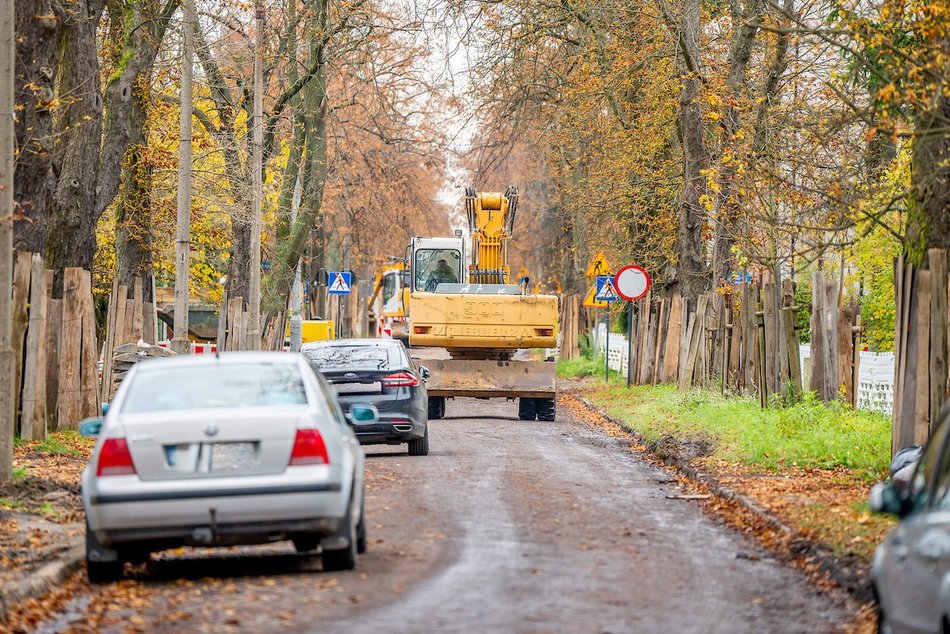 Łódź. Remont Biegańskiego w Łodzi. Trwa demontaż starej nawierzchni