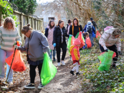 Łódź. Galante Sprzątanie w Łodzi. Łodzianie, uczniowie i urzędnicy połączyli siły i zebrali aż 23 tony odpadów!