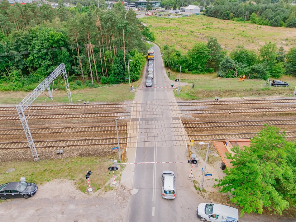 Łódź. Przejazd kolejowy przy ul. Malowniczej w Łodzi obecnie