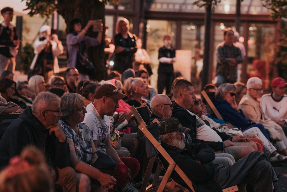Łódź. Piotrkowska Kameralnie. Duet BLED wystąpił w pasażu Rubinsteina w Łodzi
