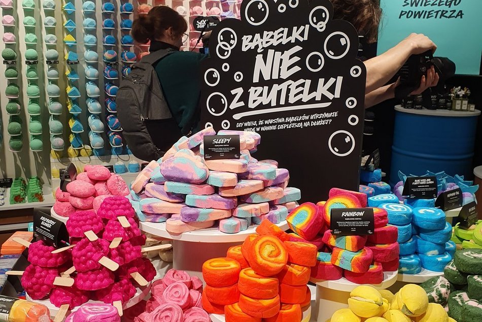 Lush w Manufakturze otwarty