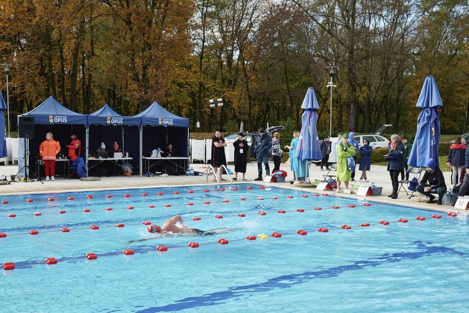 Aquapark Fala przyciągnął 130 pływaków na zawody Zimno i Fajnie