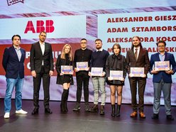 Łódź. Młodzi w Łodzi 2025. Stypendia dla najzdolniejszych rozdane