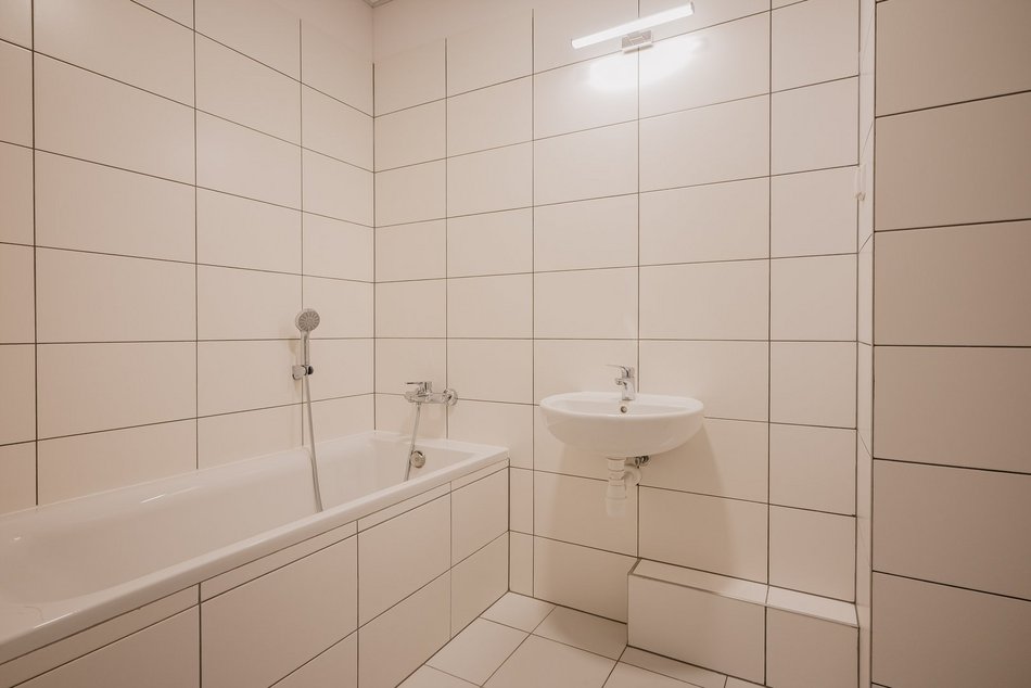 Łódź. Mieszkania dla osób w kryzysie bezdomności w Łodzi. Czym są tymczasowe „dachy nad głową"?