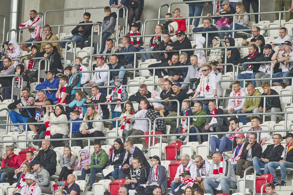 Kibice ŁKS Łódź na meczu z Radomiakiem Radom