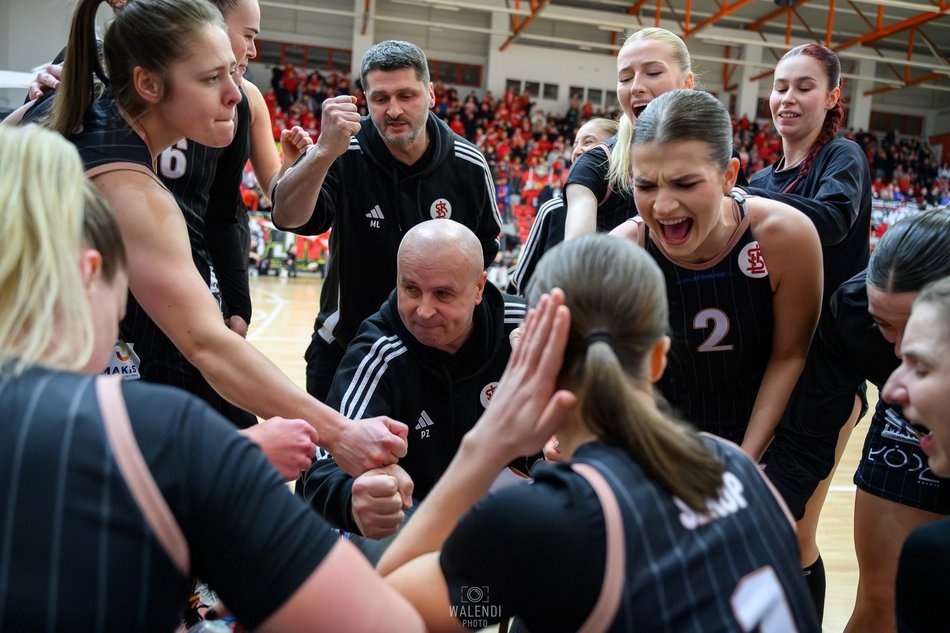 Łódź. Łódzki paradoks derbowy. ŁKS KK Łódź w finale play-off, a Widzew Łódź w… Ekstraklasie!