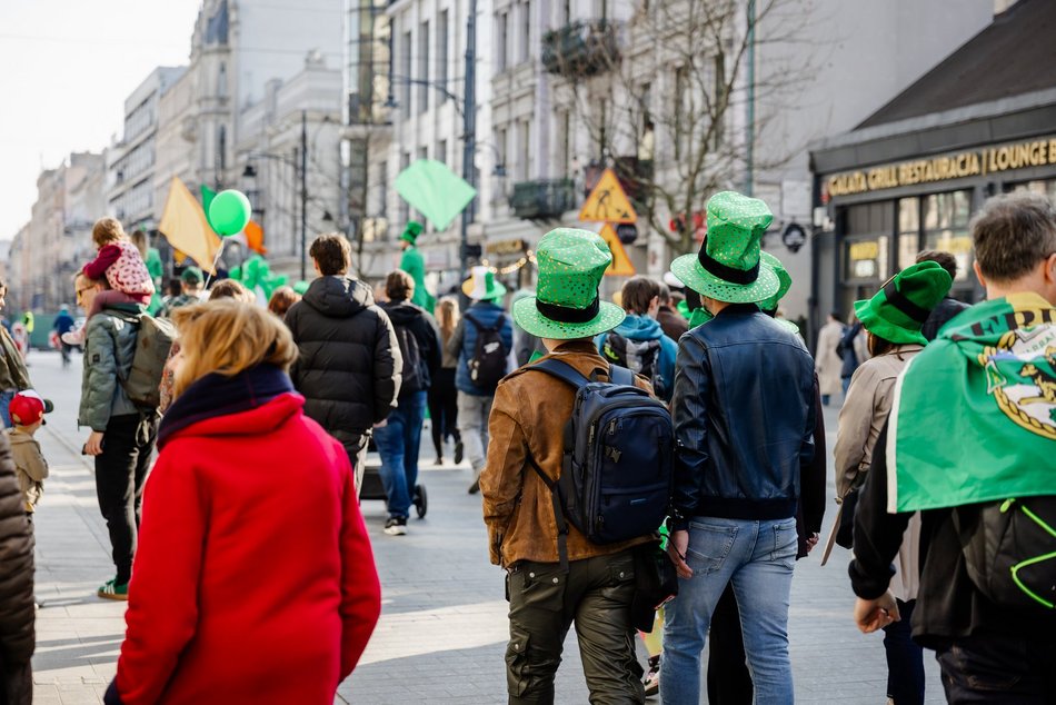 Zielona parada przeszła Piotrkowską! Tłumy świętują z okazji Dnia Świętego Patryka