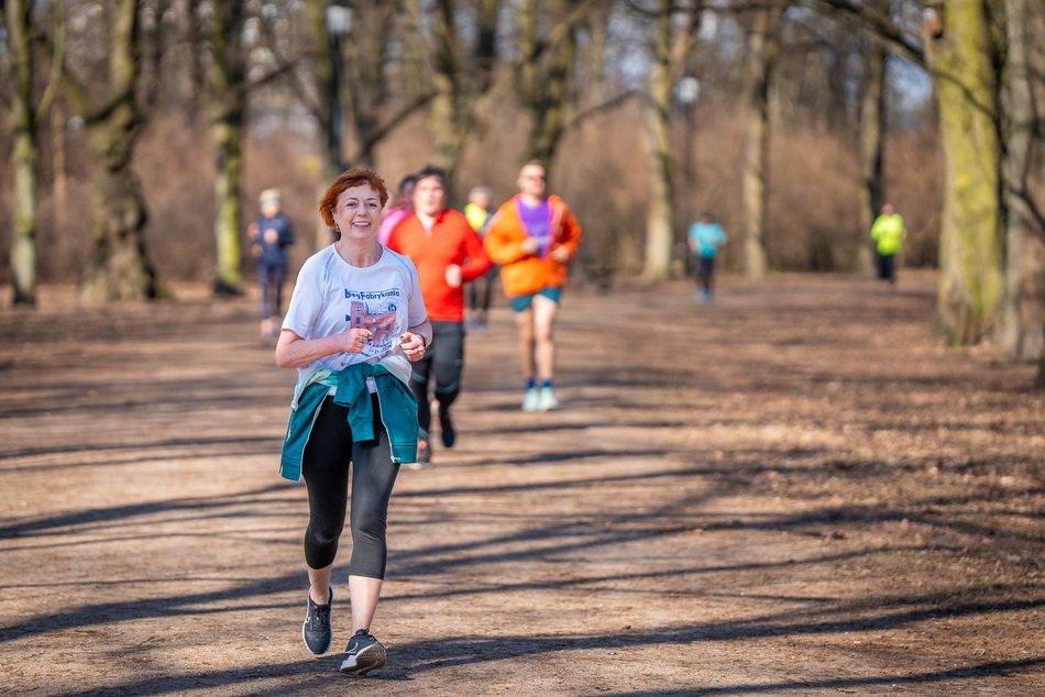 Łódź. Parkrun w Parku Poniatowskiego w Łodzi. Brałeś udział w biegu? Znajdź się na zdjęciach!