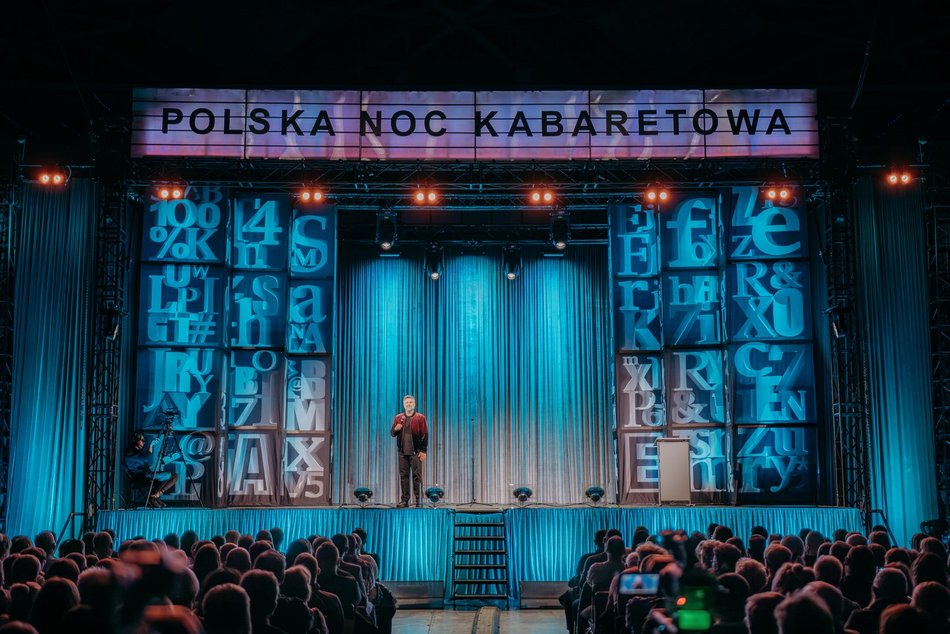 Łódź. Polska Noc Kabaretowa w Łodzi. Prawdziwa uczta humoru i tłumy w Atlas Arenie