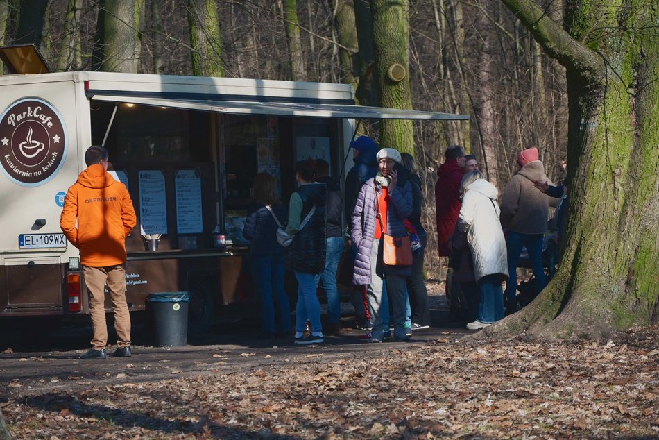 Tłumy w Parku Julianowskim w Łodzi